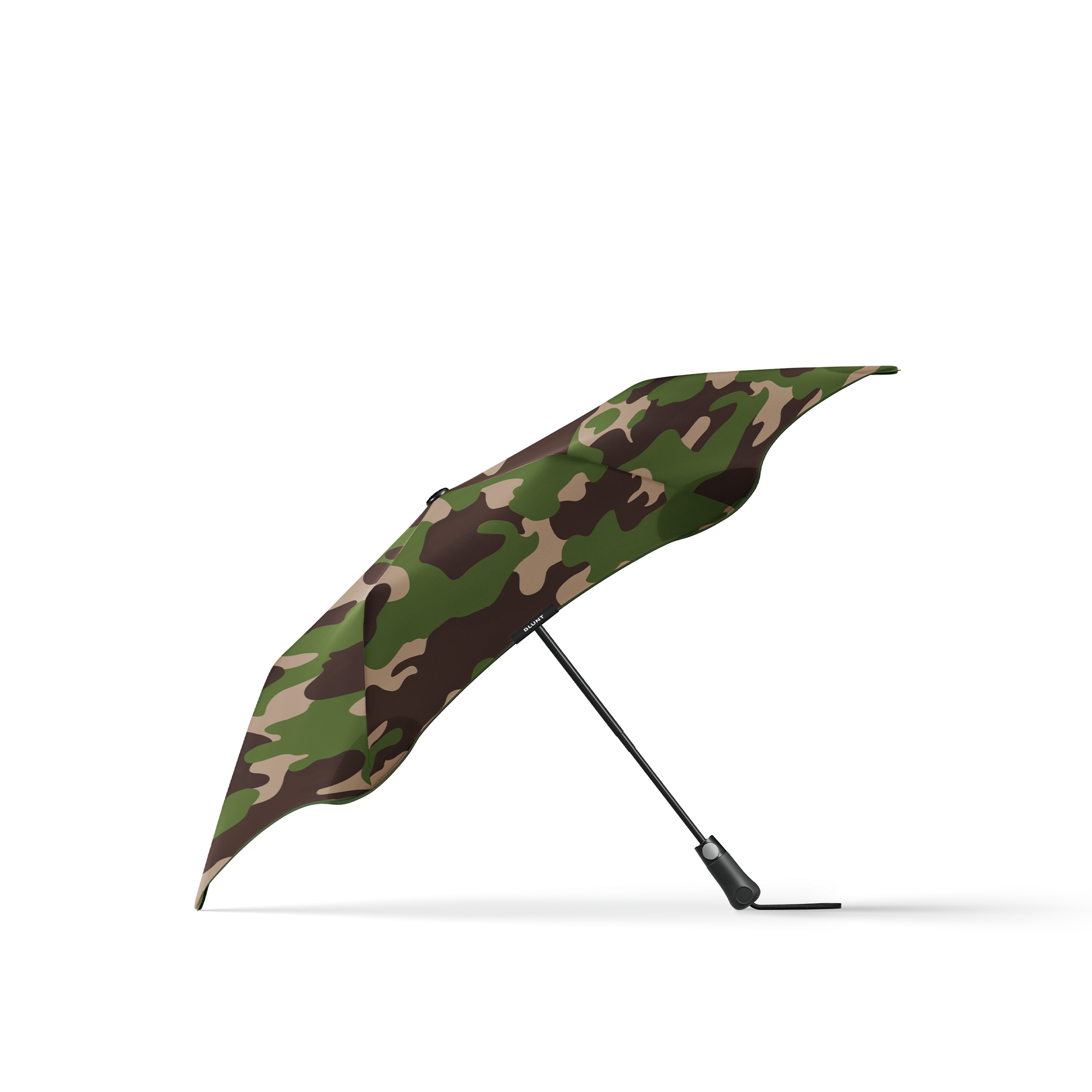 BLUNT Woodland Camo Metro Umbrella